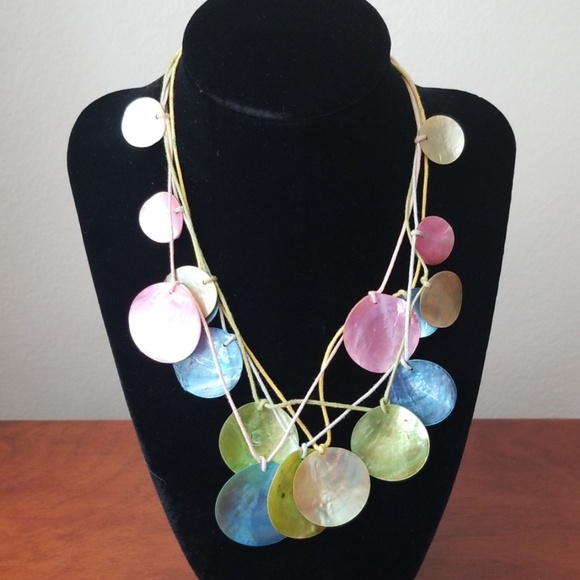 Multicolor Shell Necklace with Pierced Earring Set - Picture 2 of 4